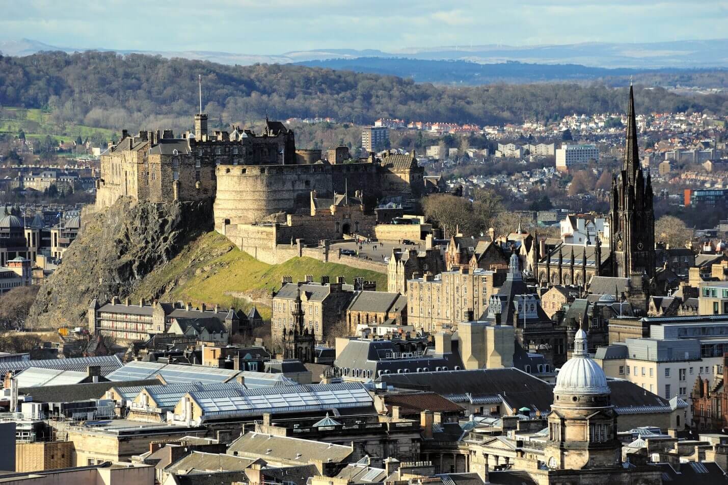 Top 1 Best Places In The World To Celebrate New Year'S Eve: Enjoy Edinburgh’s Cityscape