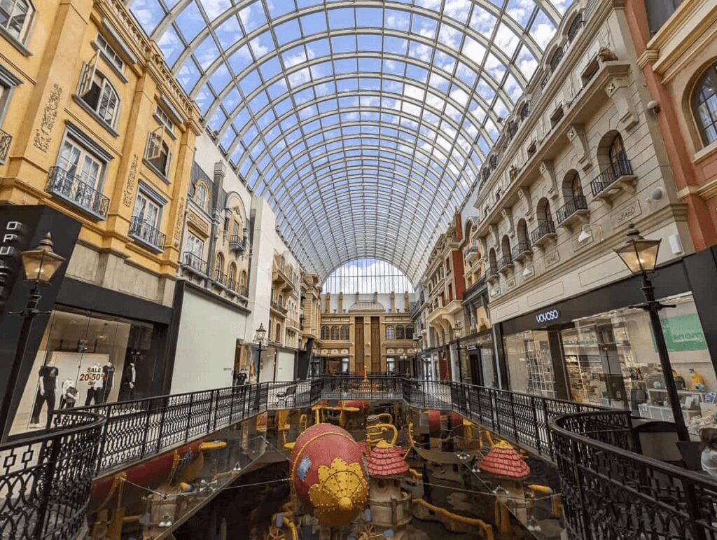 West Edmonton Mall (Edmonton, Canada), Top 10 Best And Biggest Shopping Malls In The World
