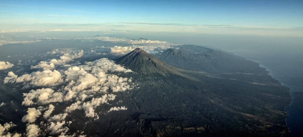 Mount Agung (Indonesia), Top 10 Most Dangerous Active Volcanoes In Asia