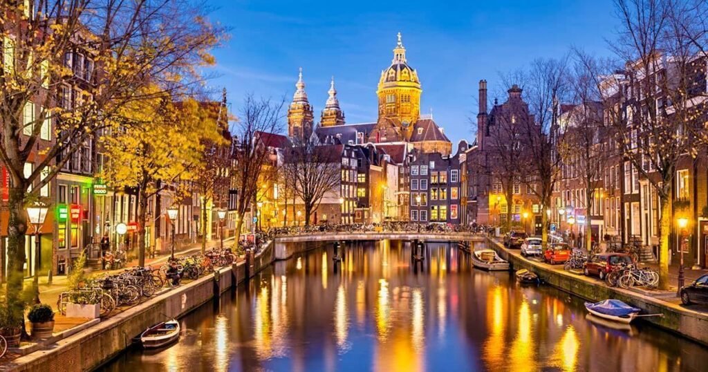 Amsterdam (Netherlands), Top 10 Best Places For First-Time Travelers To Visit In The World