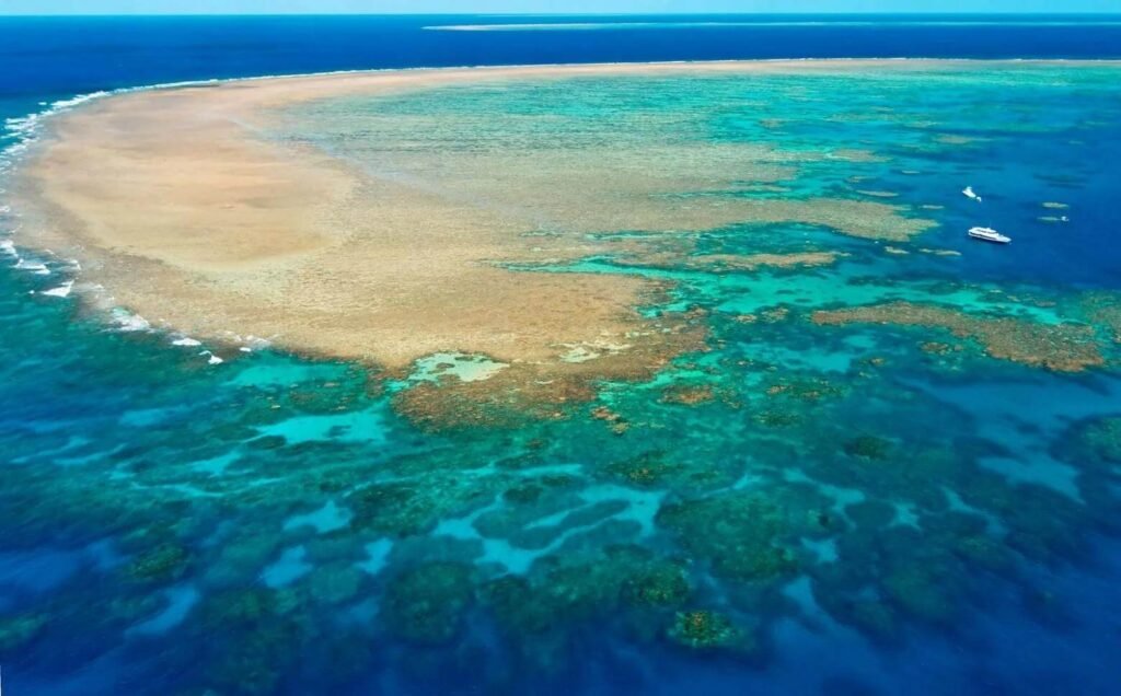 Great Barrier Reef, Top 10 Best Places For First-Time Travelers To Visit In Australia