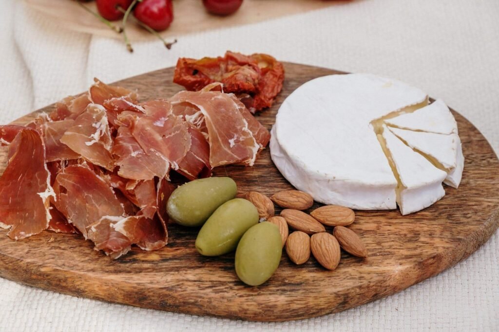Baked Camembert with Garlic and Thyme, Top 10 Most Popular Cheese Recipes in the UK