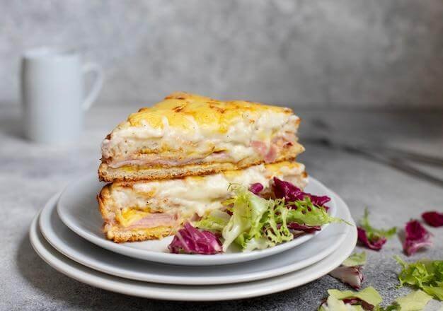 Croque Madame, Top 10 Most Popular Cheese Recipes In The World