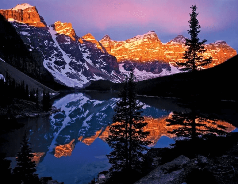 Banff-National-Park-Alberta Lake